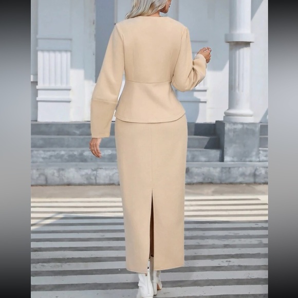 2 piece matching coord set- Double Breasted Tweed Overcoat & Split Back Skirt - Picture 2 of 4